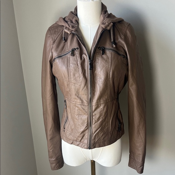 Stylish Tan Vegan Leather Jacket with Hood - Picture 3 of 4